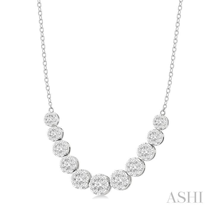 1 1/2 Ctw Round Cut Lovebright Diamond Necklace in 14K White Gold