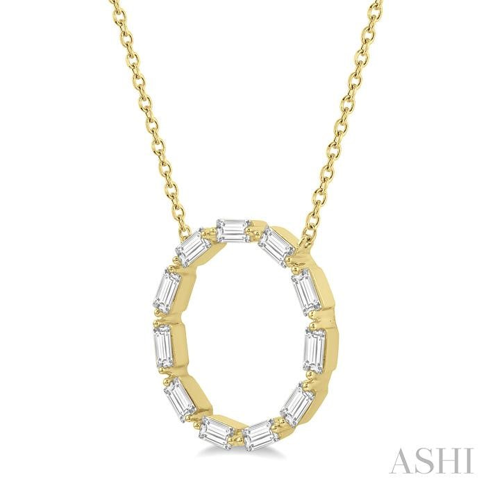1/2 Ctw Circle Round Cut Diamond Pendant With Chain in 14K Yellow Gold