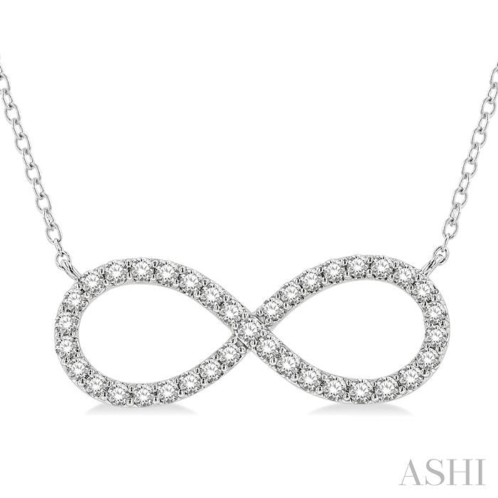 1/2 Ctw Round Cut Diamond Infinity Pendant With Chain in 14K White Gold