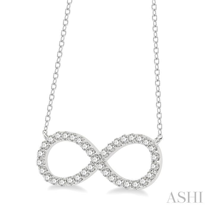 3/4 Ctw Round Cut Diamond Infinity Pendant With Chain in 14K White Gold