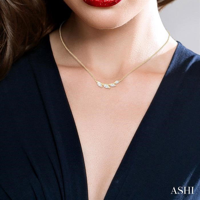 1/4 Ctw Graduated Marquise Cut Diamond Fashion Necklace in 14K Yellow Gold