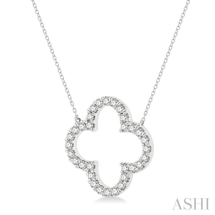 1 Ctw Clover Round Cut Diamond Pendant With Chain in 14K White Gold