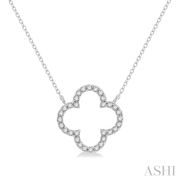 1/4 Ctw Clover Round Cut Diamond Pendant With Chain in 14K White Gold