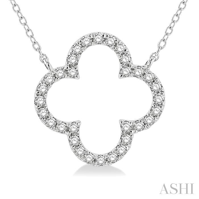 1/4 Ctw Clover Round Cut Diamond Pendant With Chain in 14K White Gold