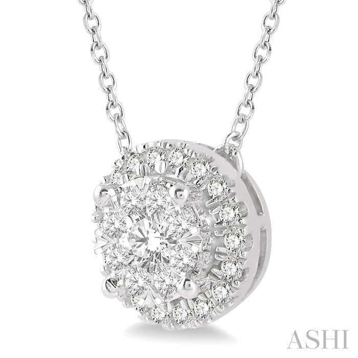 1/3 Ctw Lovebright Round Cut Diamond Pendant With Chain in 14K White Gold