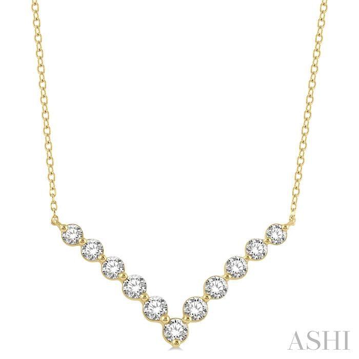 3/4 Ctw Round Cut Diamond Chevron Necklace in 14K Yellow Gold