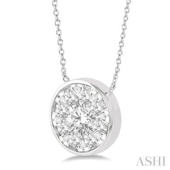 1/2 Ctw Round Shape Lovebright Diamond Pendant With Chain in 14K White Gold