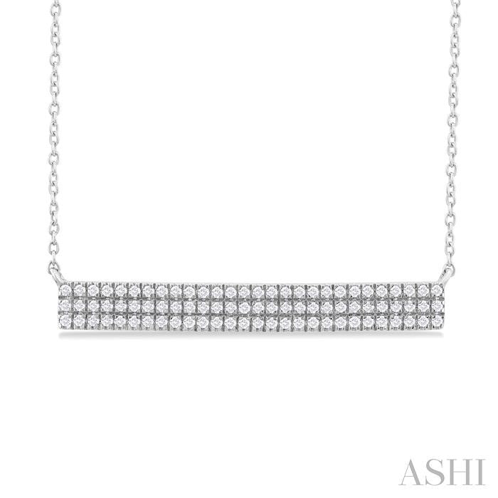 1/4 Ctw Bar Triple Row Round Cut Diamond Necklace in 10K White Gold