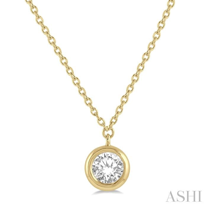 1/3 Ctw Round Cut Diamond Pendant With Chain in 14K yellow Gold