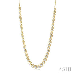 3 Ctw Round Cut Diamond Illusion Necklace in 14K Yellow Gold