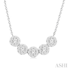 1/2 Ctw 5-Stone Circular Mount Lovebright Round Cut Diamond Necklace in 14K White Gold