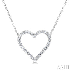 1/2 Ctw Round Cut Diamond Heart Fashion Station Necklace in 10K White Gold