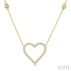 1/2 Ctw Round Cut Diamond Heart Fashion Station Necklace in 10K Yellow Gold