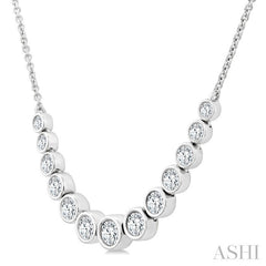 1 Ctw Graduated Bezel Set Round Cut Diamond Smile Necklace in 14K White Gold