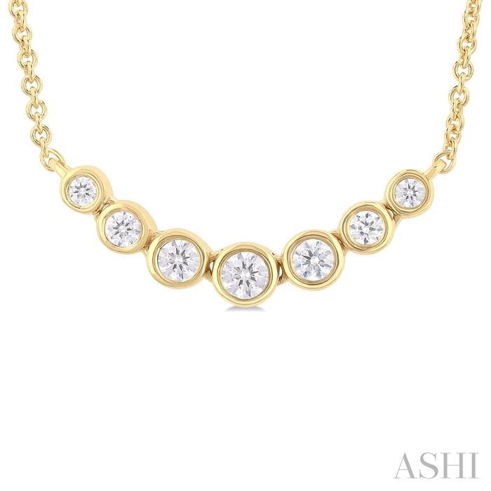 1/4 Ctw Graduated Bezel Set Round Cut Diamond Smile Necklace in 14K Yellow Gold